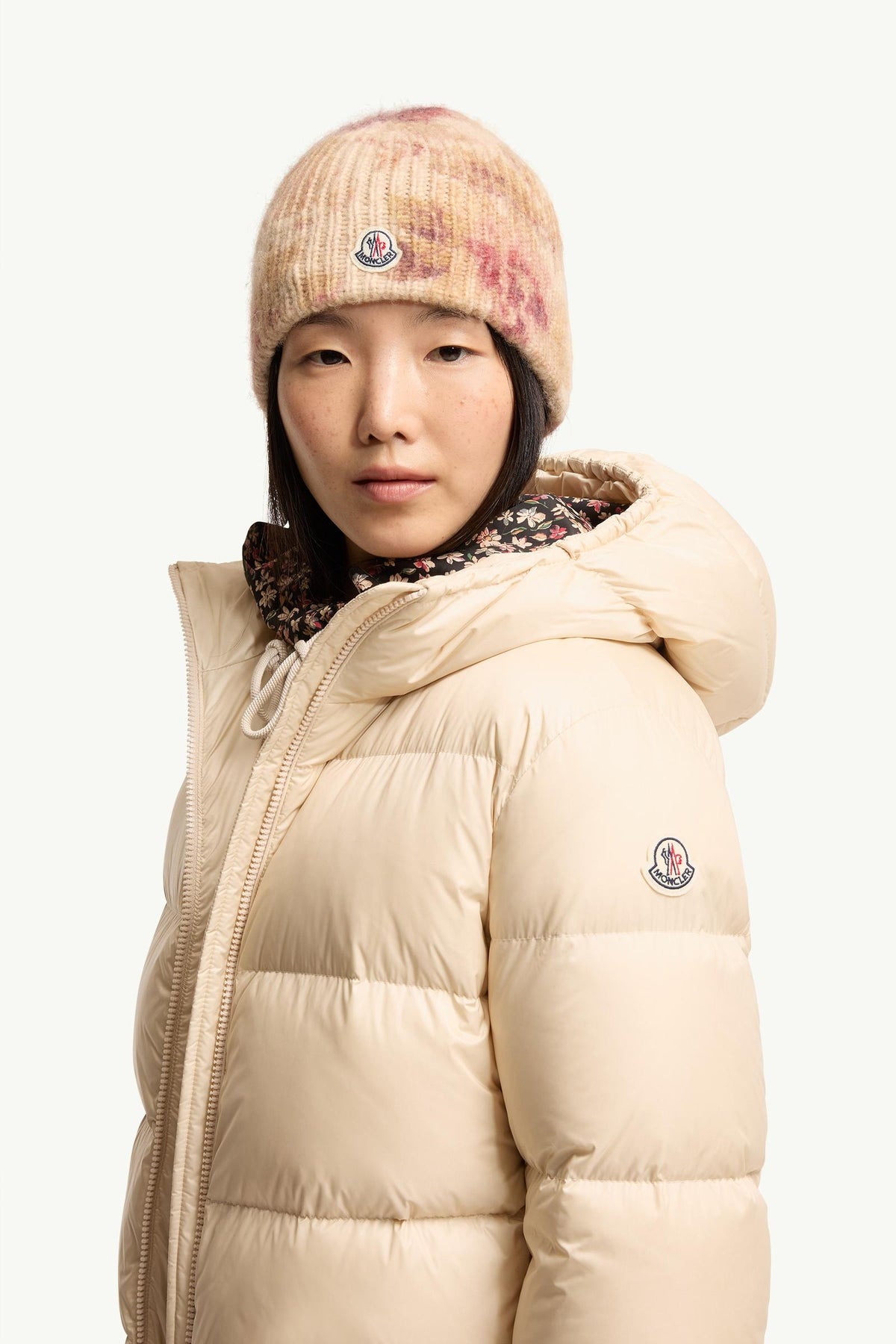 Feligule – kurze Daunenjacke mit Kapuze