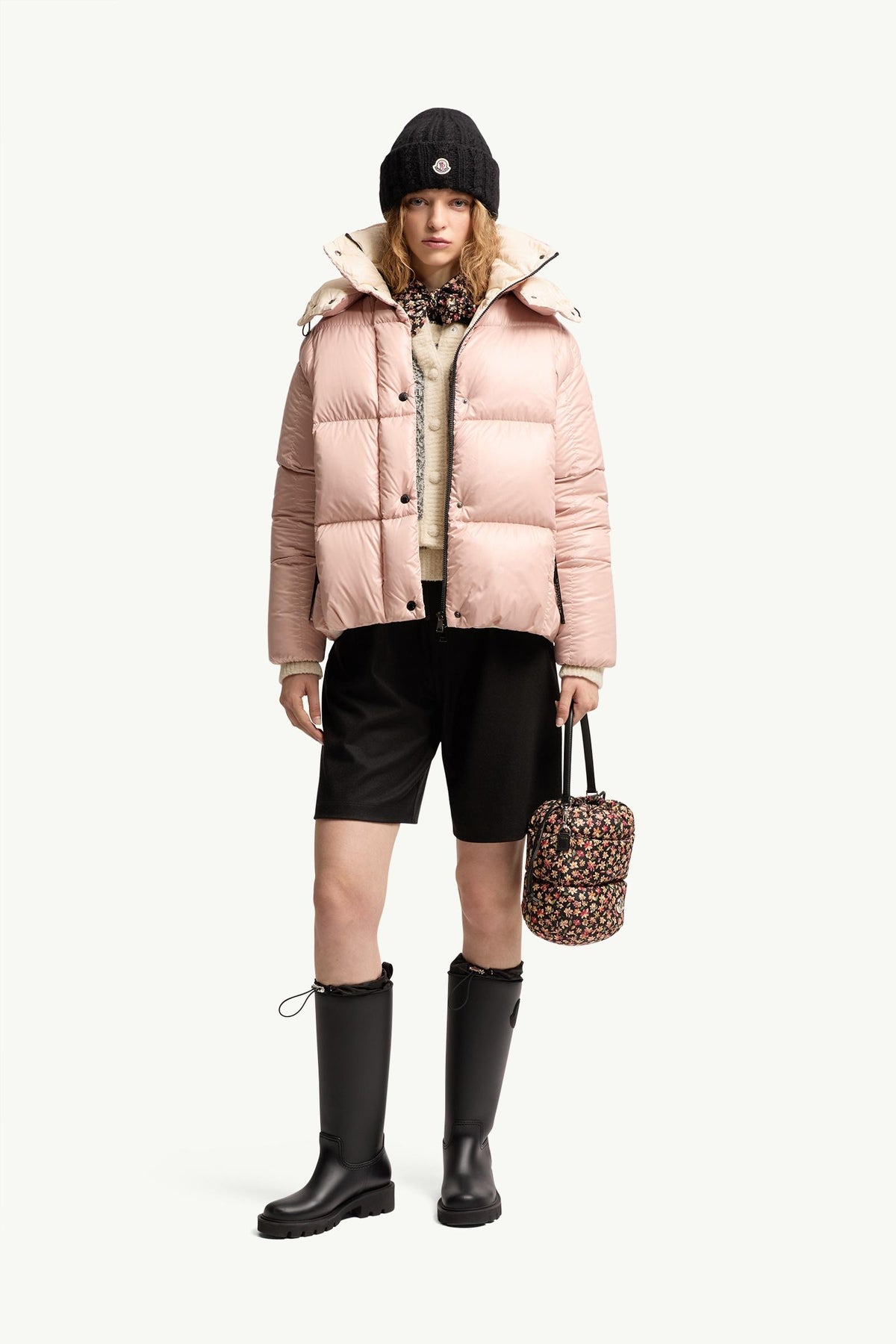 Parana – kurze Daunenjacke mit Kapuze