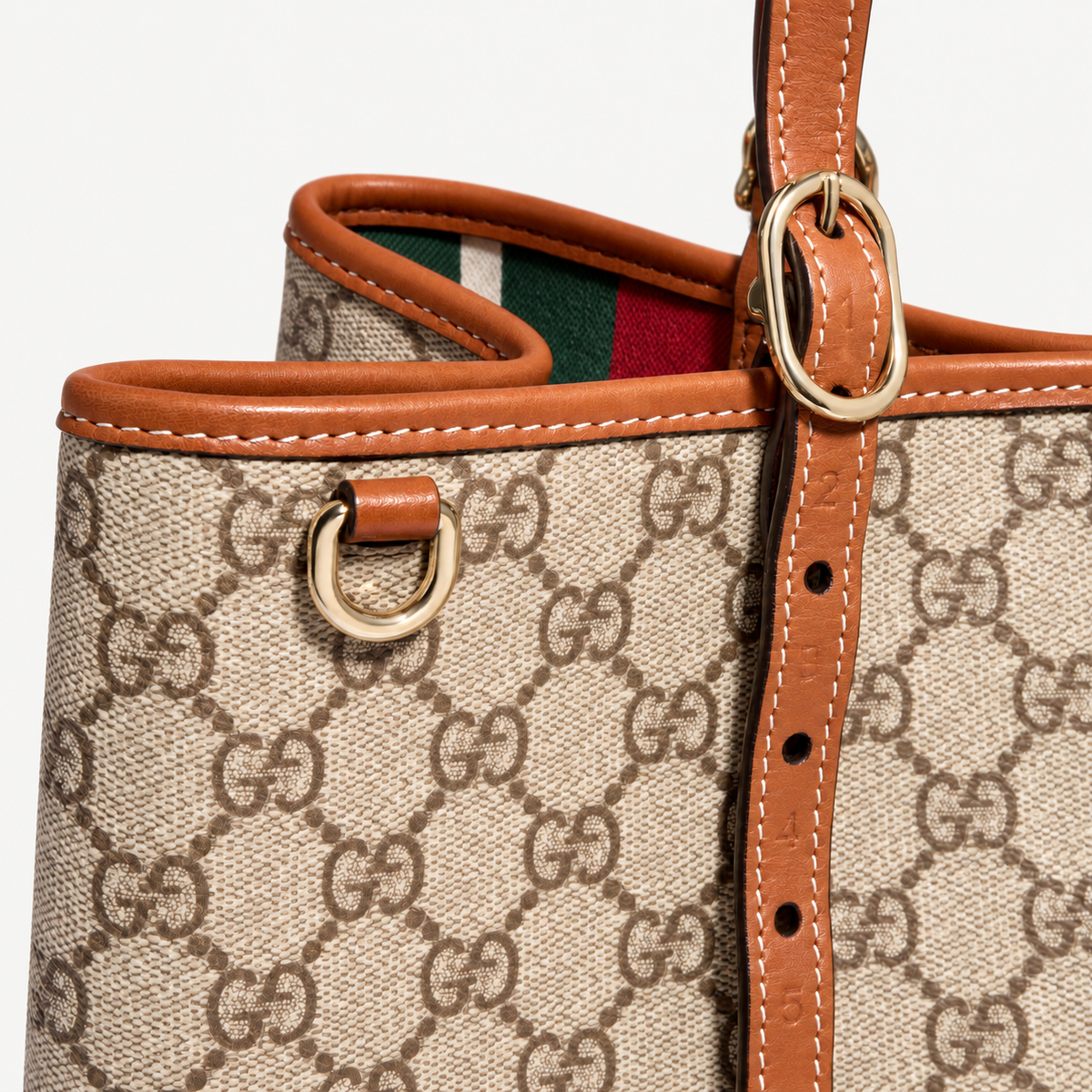 Gucci GG Emblem Large – Shopper in Beige und Braun