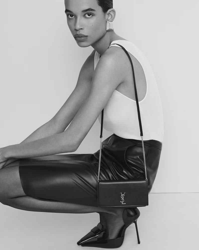 Saint Laurent Cassandre – Handyhülle mit Riemen