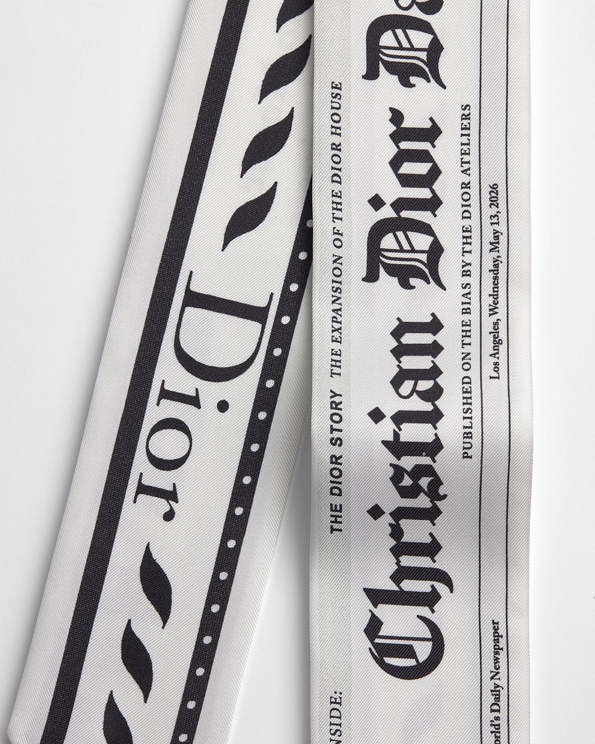 Dior Newspaper – Mitzah aus Seidentwill